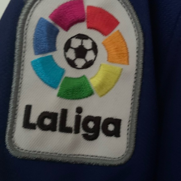 Authentic 2018 Barcelona Soccer Jersey Boy Size XL - Picture 7 of 7